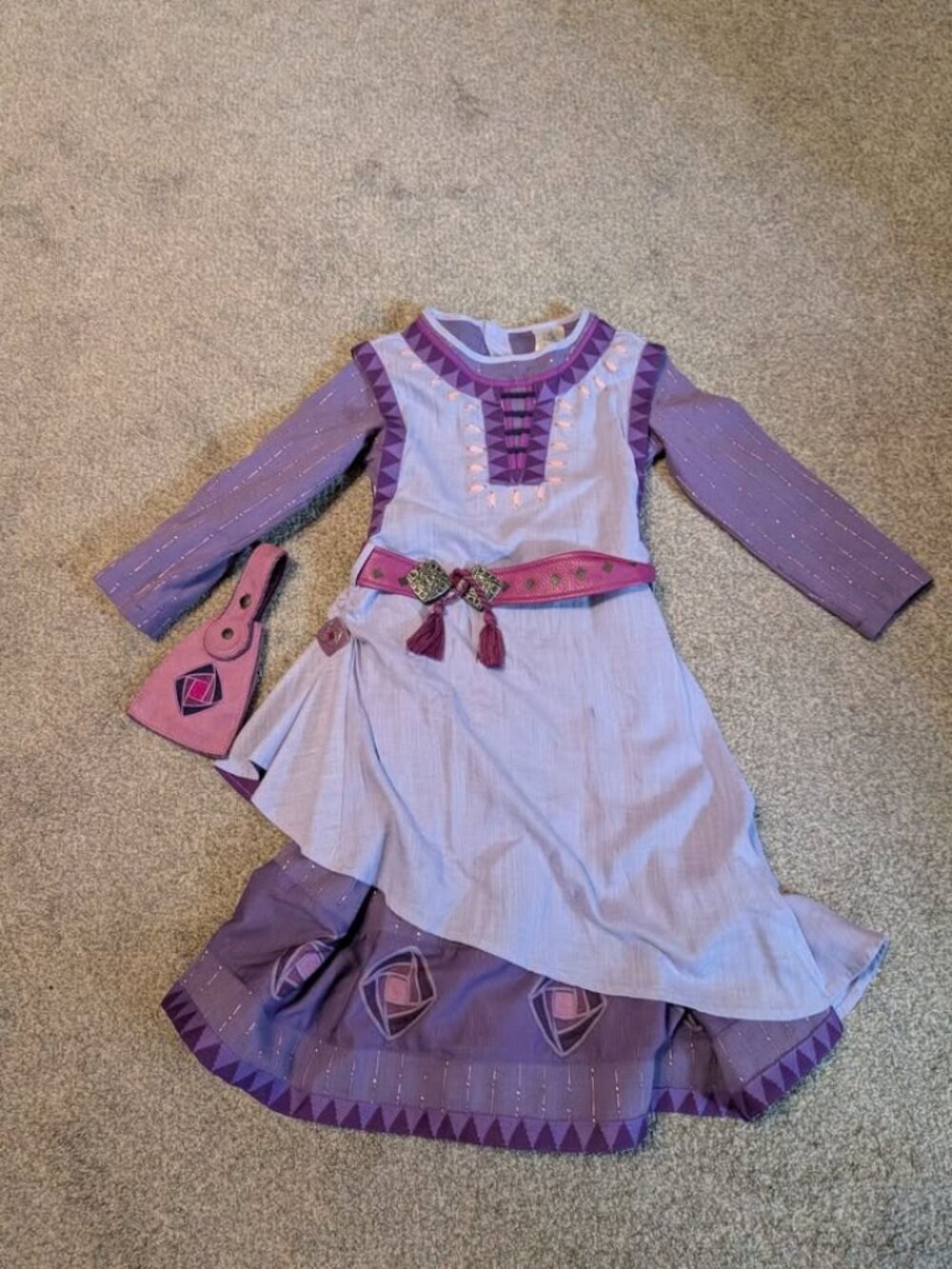 Disney store exclusive wish Asha size 4